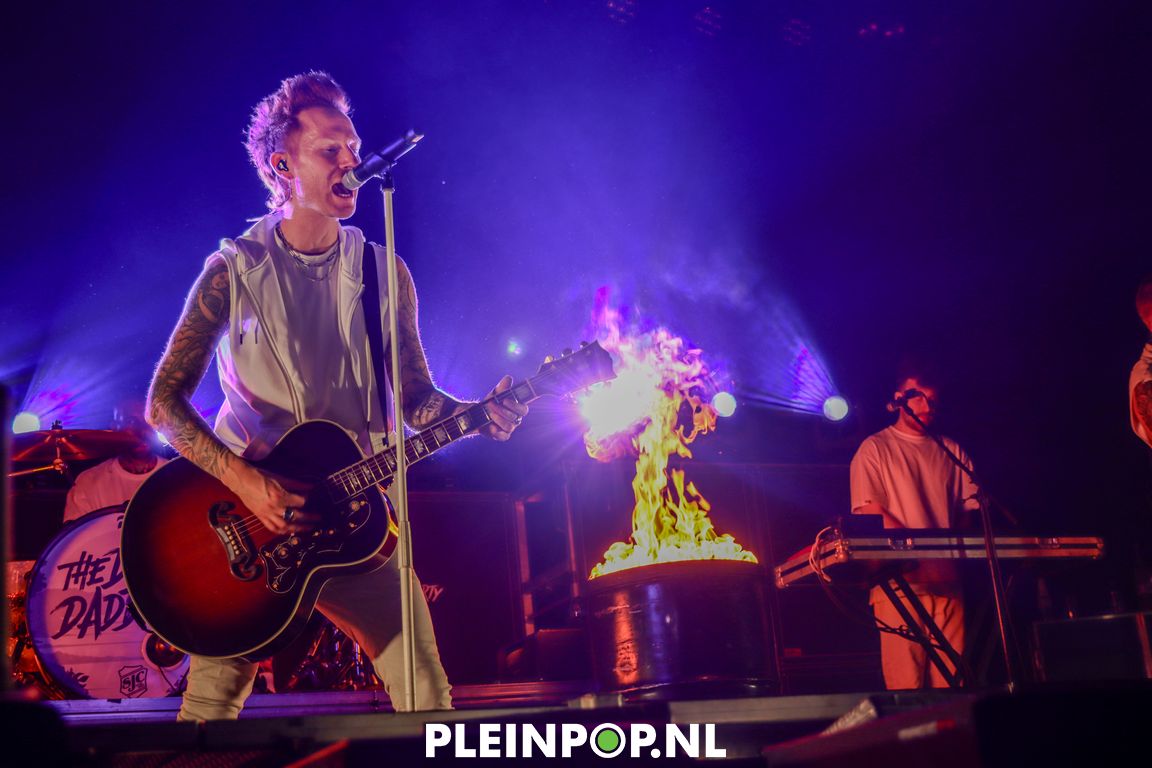 THE DIRTY DADDIES     (13)